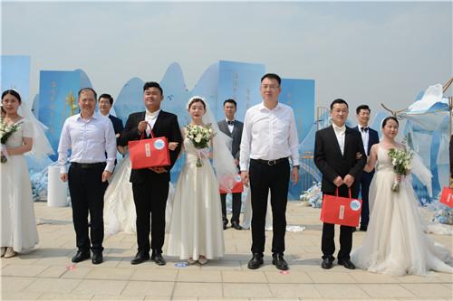 宣传部部长七夕为新人证婚